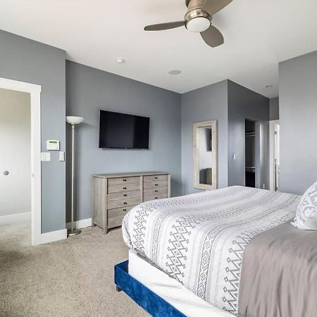 Family-Friendly 4Br Retreat Sleeps 12, Private Yard, Garage, Close To Stadiums, Casino & Downtown Pittsburgh Exterior foto