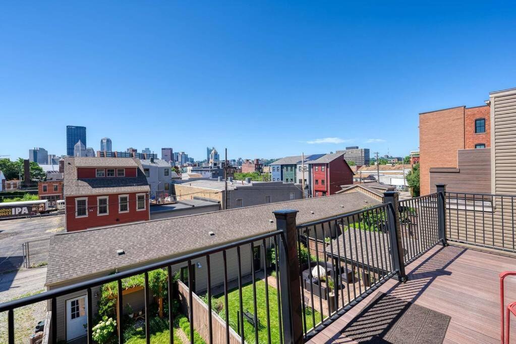 Family-Friendly 4Br Retreat Sleeps 12, Private Yard, Garage, Close To Stadiums, Casino & Downtown Pittsburgh Exterior foto